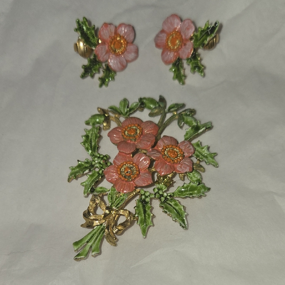 Exquisite Pink and Green Floral Earrings And Brooch